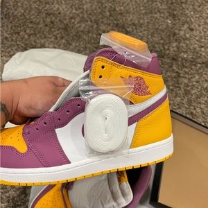 Jordan 1 brotherhood Ds purchased from sheikh , size 10.5